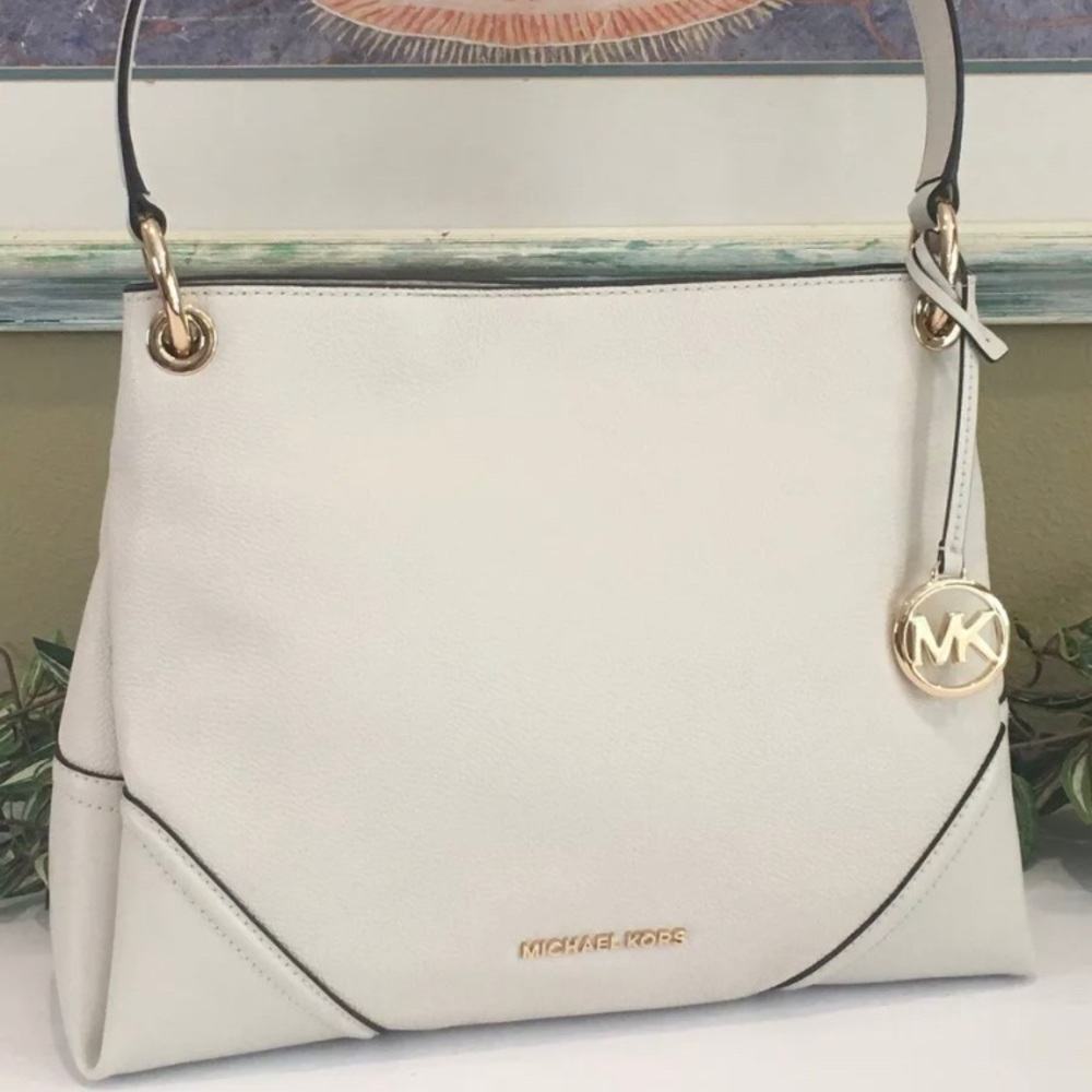 Michael Kors ‘Nicole’ Shoulder Bag in Light Cream Pebbled Leather, Medium, *NWT*